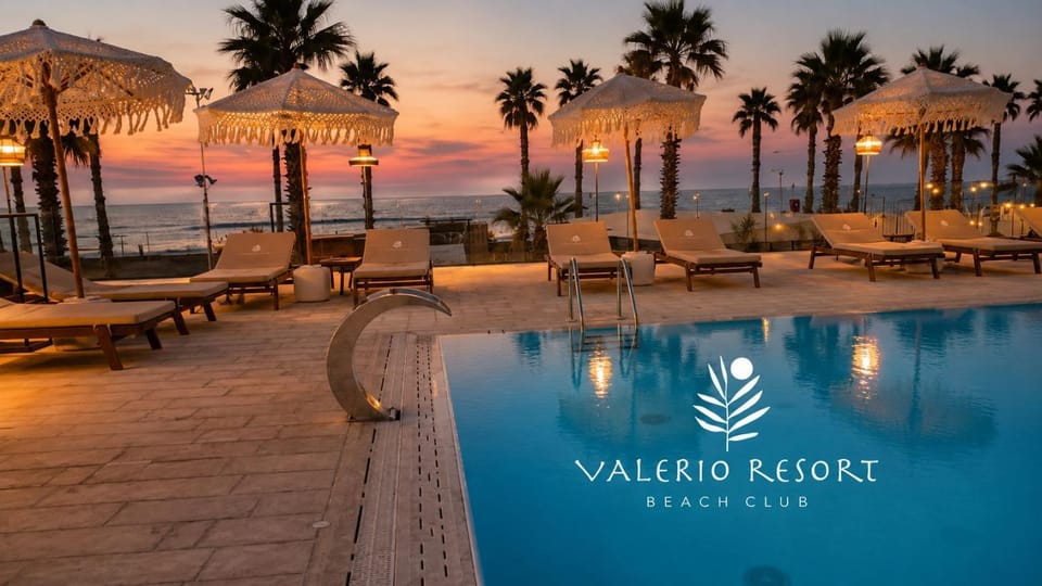 Sea view, Swimming pool, Sunset, sunbed