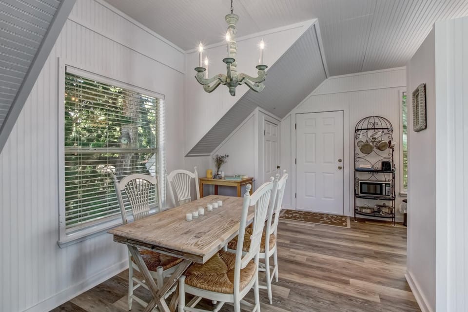313 New Street Apartment in Fernandina Beach