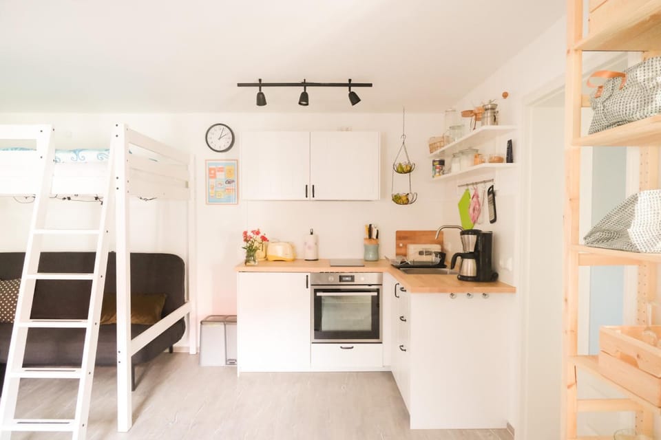 Coffee/tea facilities, Kitchen or kitchenette, pet friendly, stove, toaster