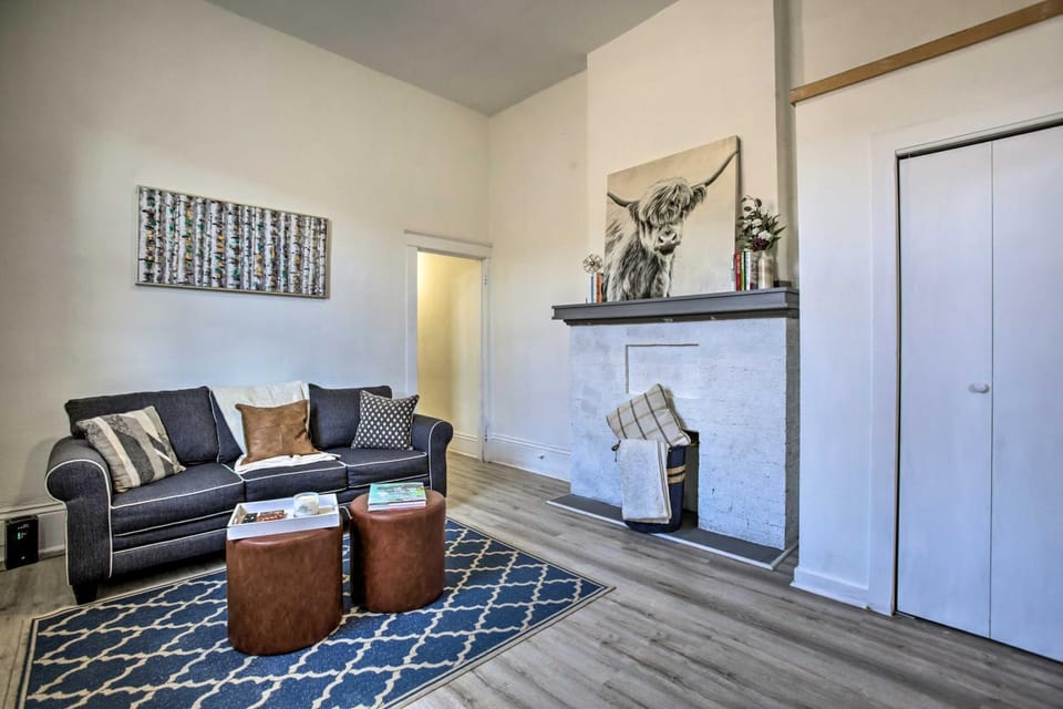 Modern NOLA Condo: 2 Mi to Bourbon Street House in New Orleans