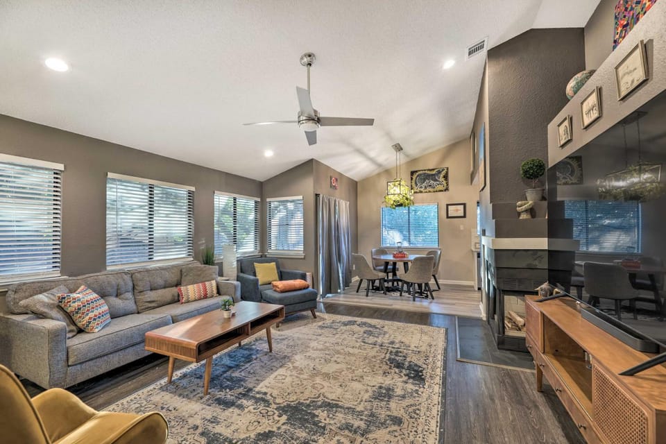 Gorgeous Austin Getaway w/ Fire Pit ~ 8 Mi to Dtwn House in Austin