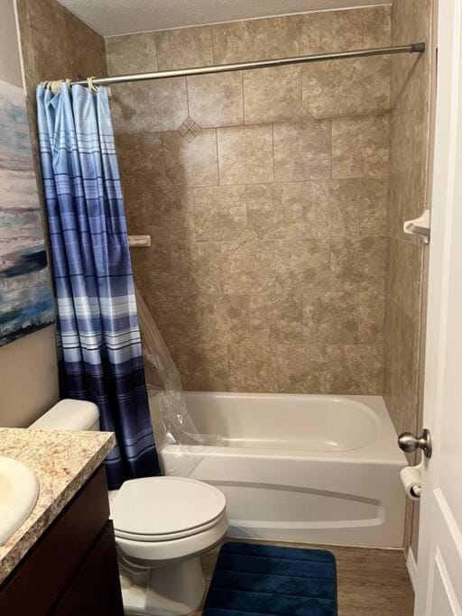 Quiet Snowbird Retreat Comfy Affordable Apartment in Florida