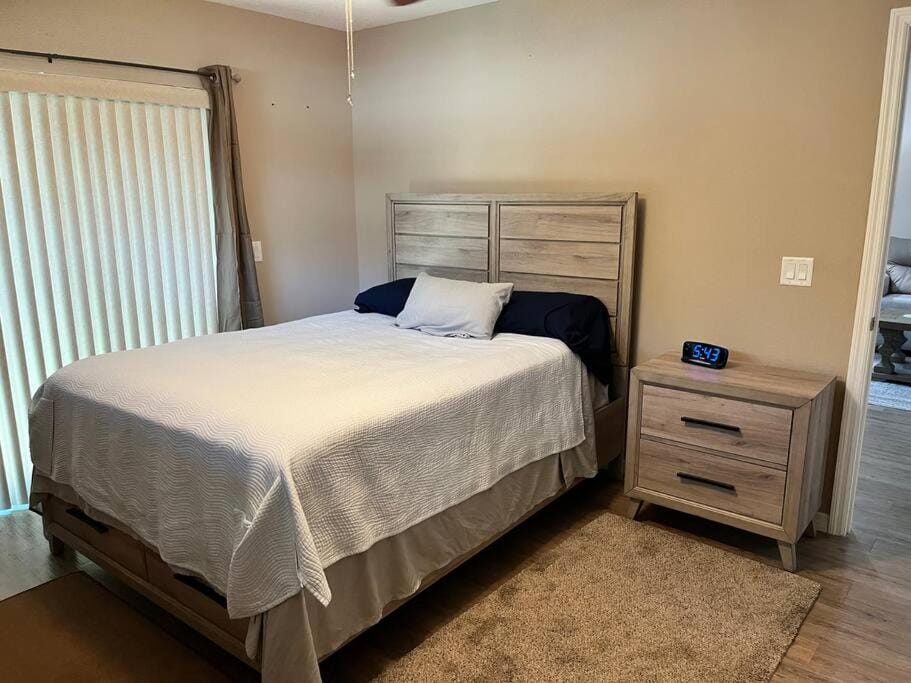Quiet Snowbird Retreat Comfy Affordable Apartment in Florida