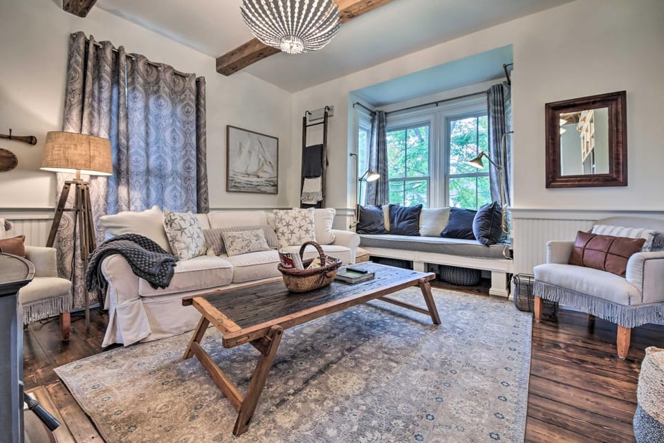 On-Site Pond: Spacious Family Home in Jefferson! House in Jefferson