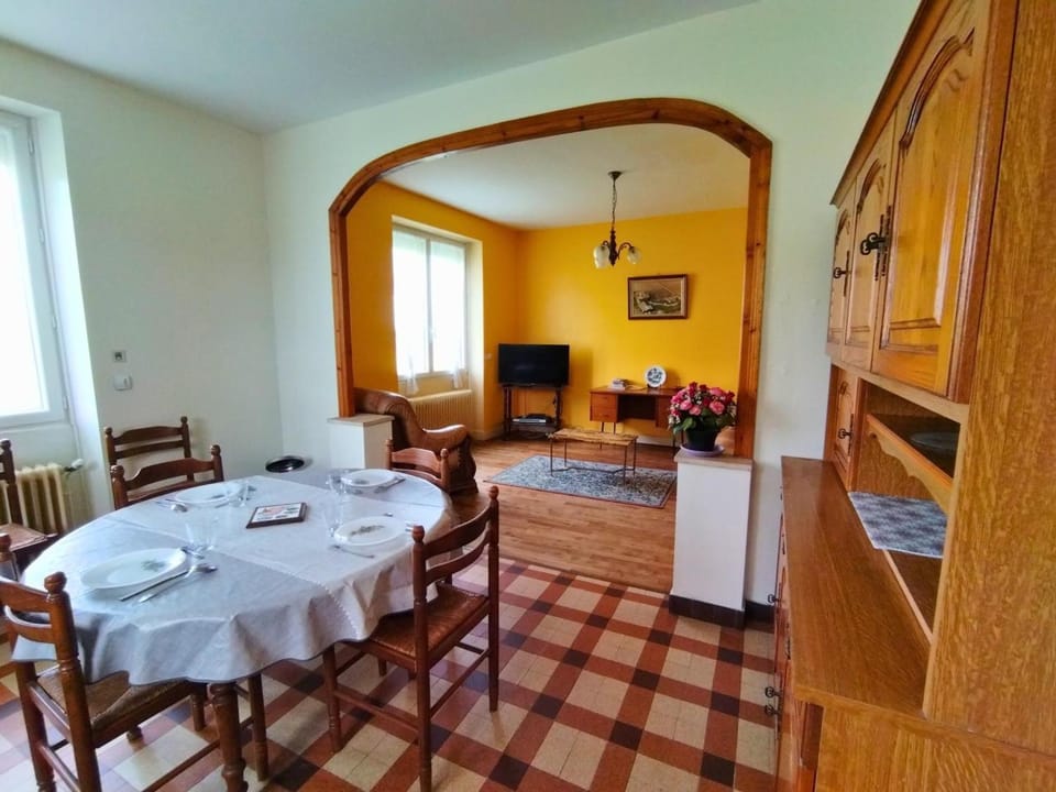 Maison individuelle en pleine nature avec jardin privé et WIFI - FR-1-653-21 House in Nouvelle-Aquitaine