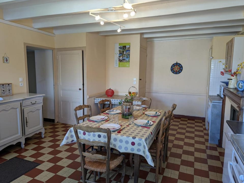 Maison indépendante avec vue campagne, animaux acceptés, idéale pour nature et pêche - FR-1-653-22 House in Nouvelle-Aquitaine