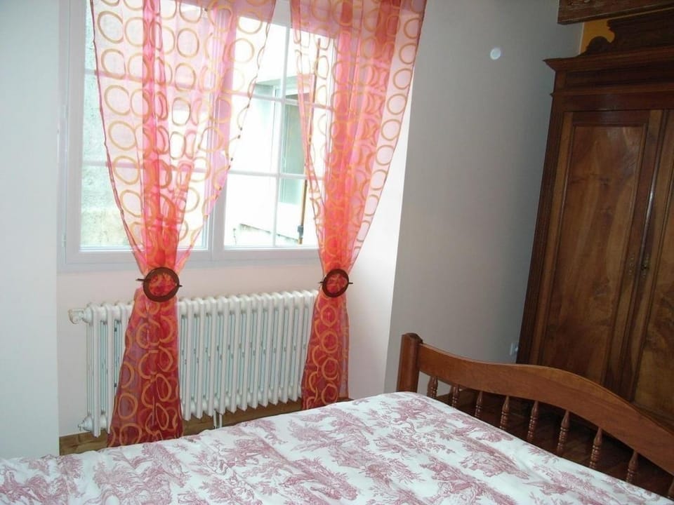 Gîte charentais rénové, vue vignobles, proche Angoulême - FR-1-653-90 House in Nouvelle-Aquitaine