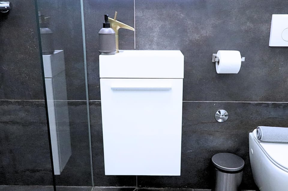 Toilet, Bathroom