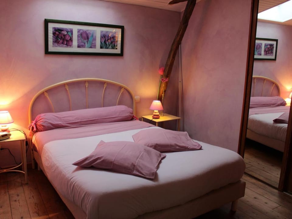Gîte cosy avec 3 chambres, cour privée, baby-foot et internet, équipements bébé inclus, animaux permis - FR-1-653-154 House in Nouvelle-Aquitaine