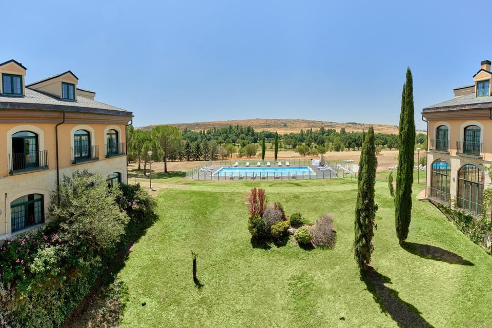 Garden, Garden view, Pool view