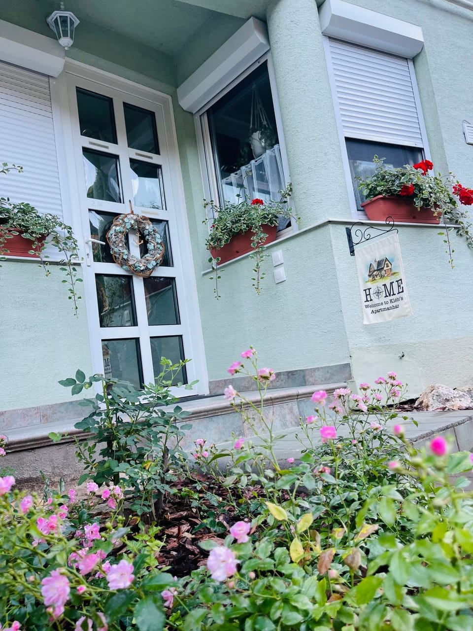 Klebi’s apartmanház Apartment in Balatonszárszó