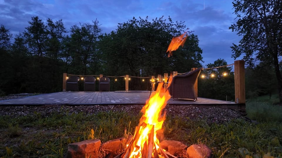 BBQ facilities, Pool view