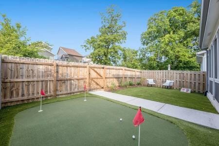 The Hadley House - Cozy Porch & Fenced in Backyard House in Nashville