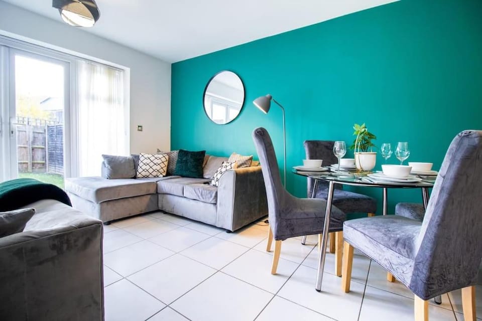 Living room, Seating area, Dining area
