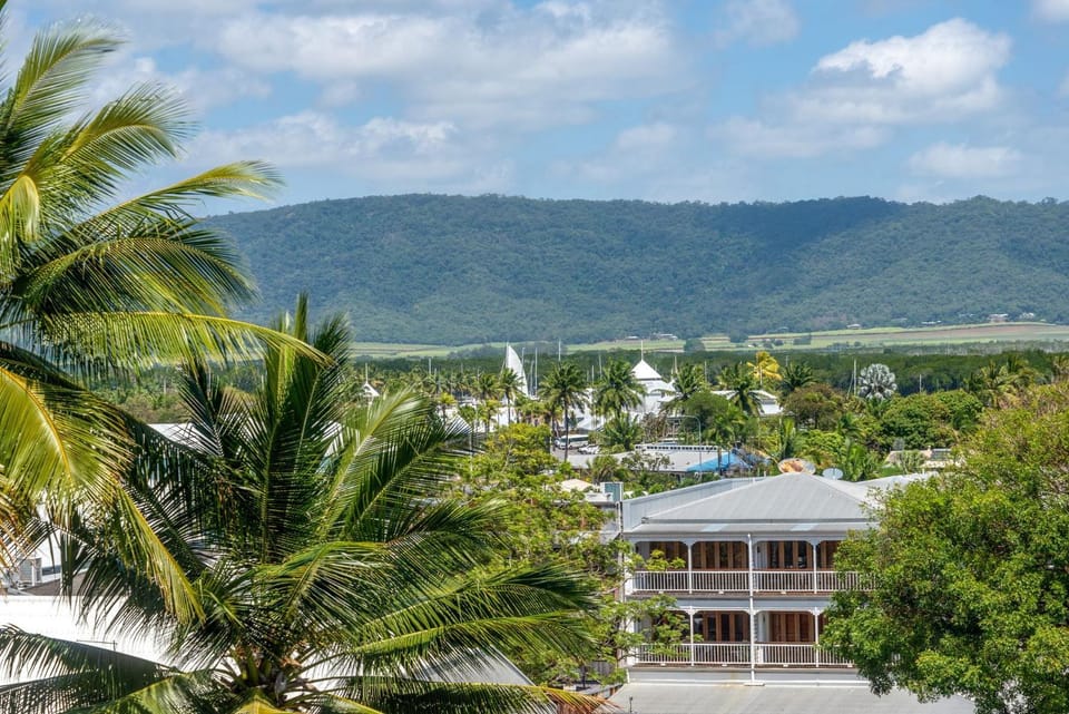 The Point Villa 2 House in Port Douglas