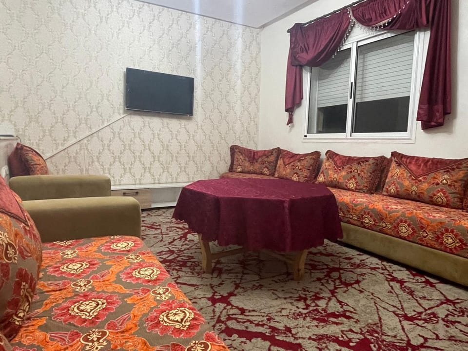 Communal lounge/ TV room, TV and multimedia, Living room