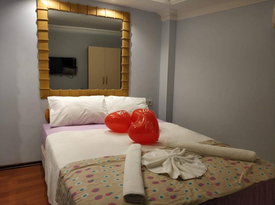 Bed, Photo of the whole room