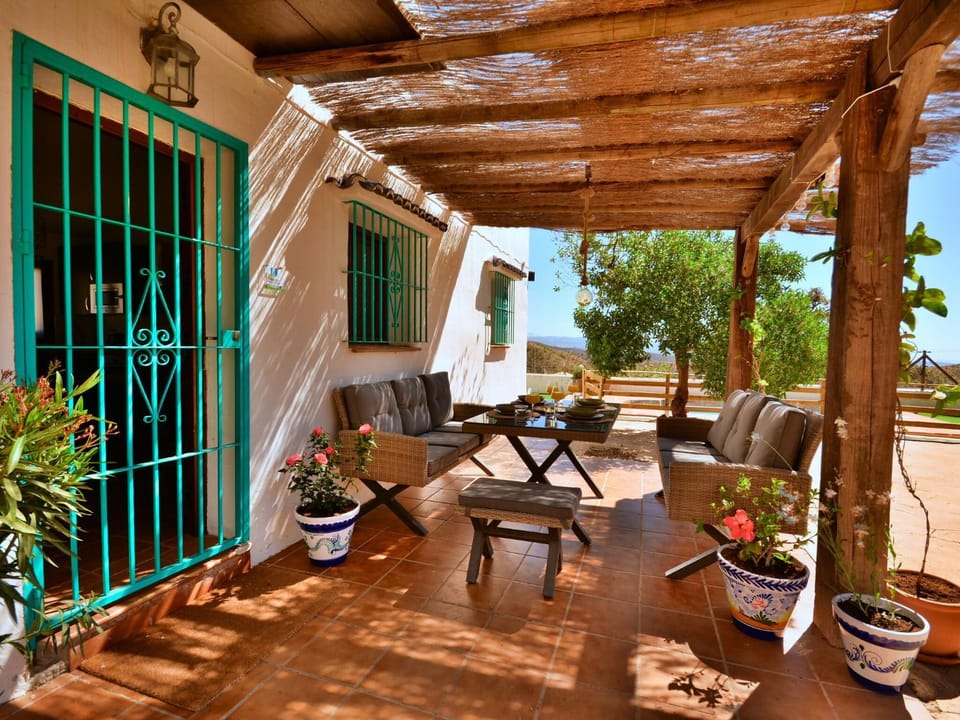 Property building, Balcony/Terrace