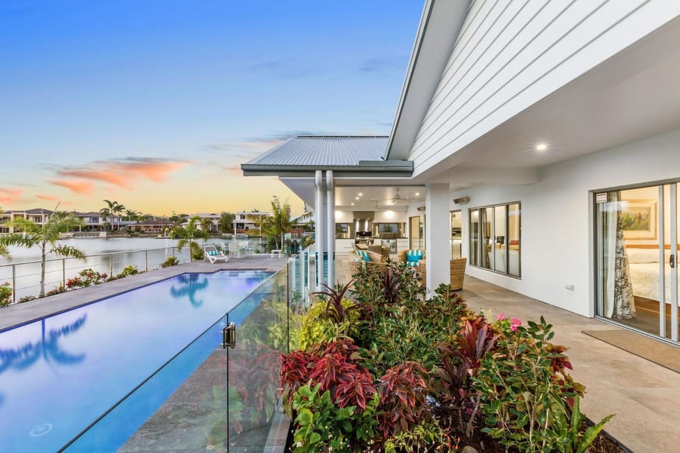 Property building, Pool view, Swimming pool