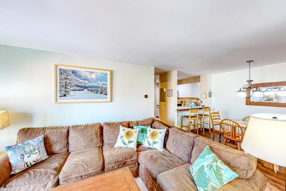 All Season Mountain Retreat Apartment in Mount Snow