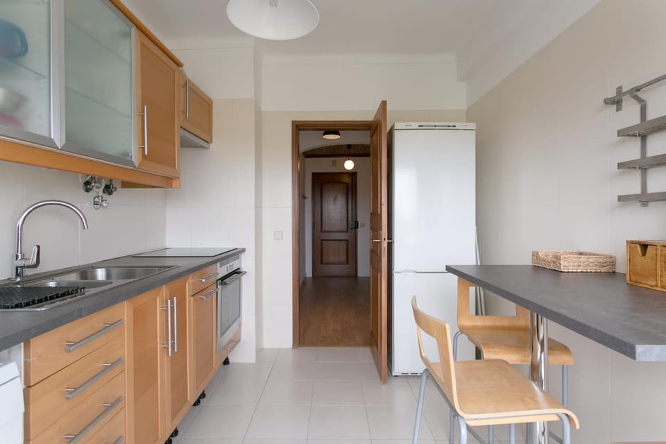 Kitchen or kitchenette, pet friendly, stove