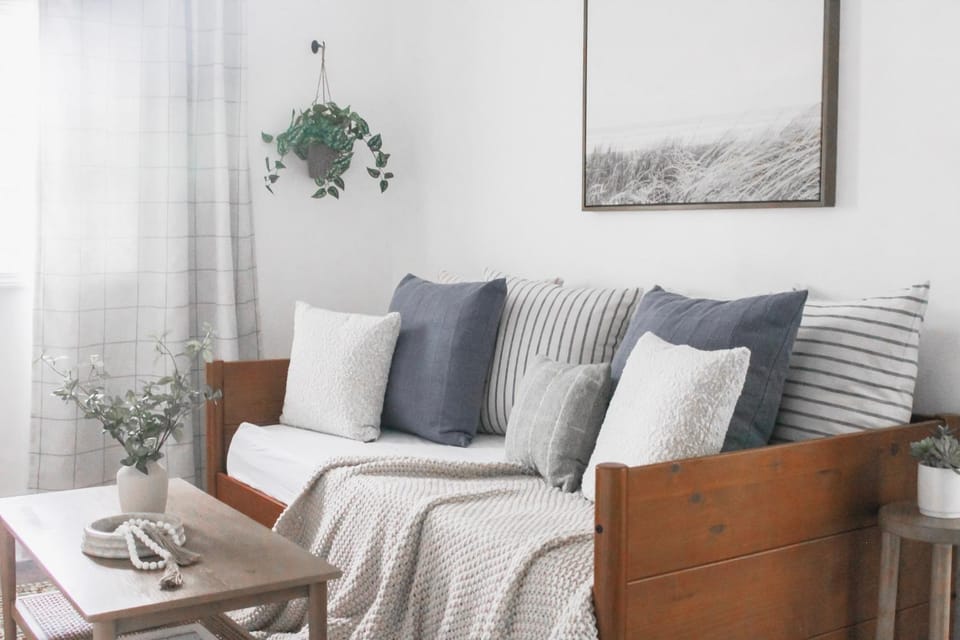 Living room, Bedroom