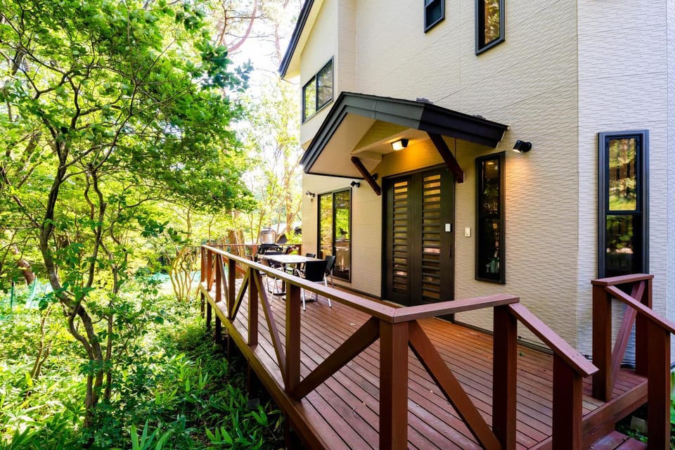Property building, Day, View (from property/room), Balcony/Terrace, Garden view