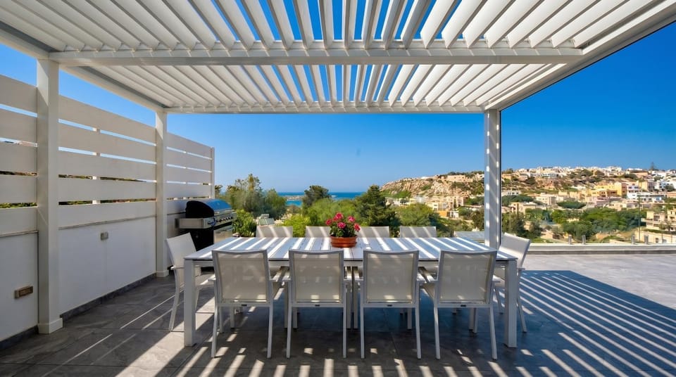 Patio, Day, Natural landscape, View (from property/room), Balcony/Terrace, Dining area