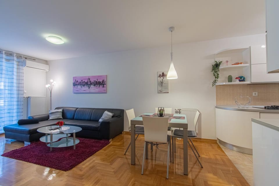 Kitchen or kitchenette, Living room, Dining area, air conditioner