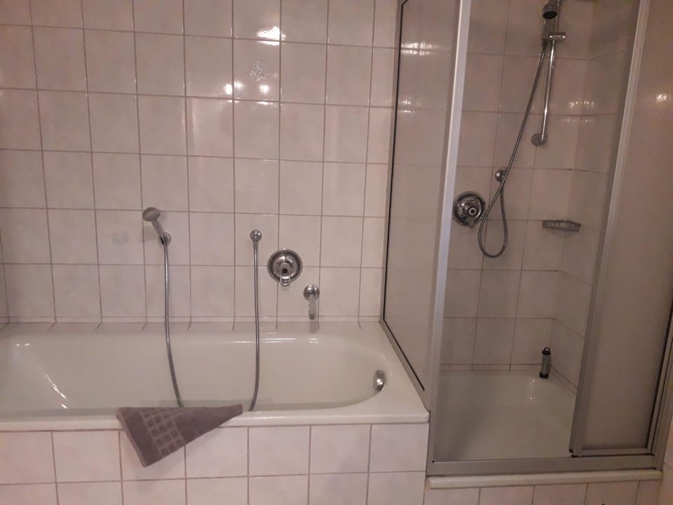 Bathroom, Living room
