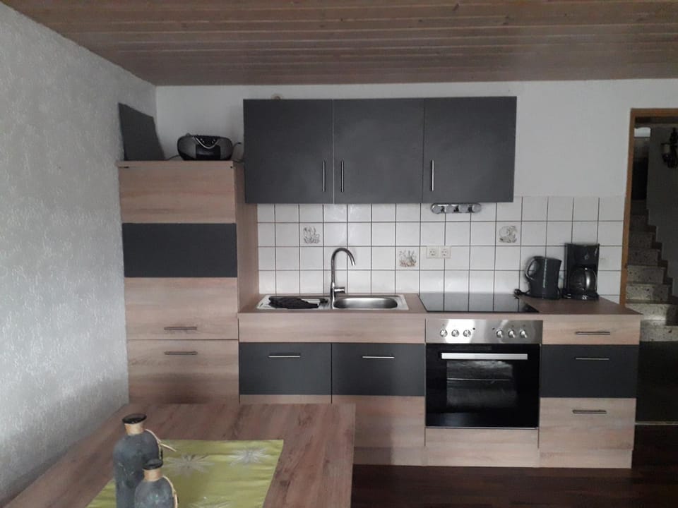 Kitchen or kitchenette, Living room