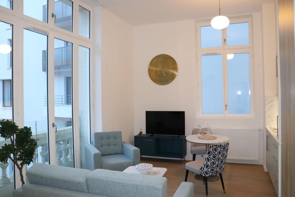 TV and multimedia, Living room