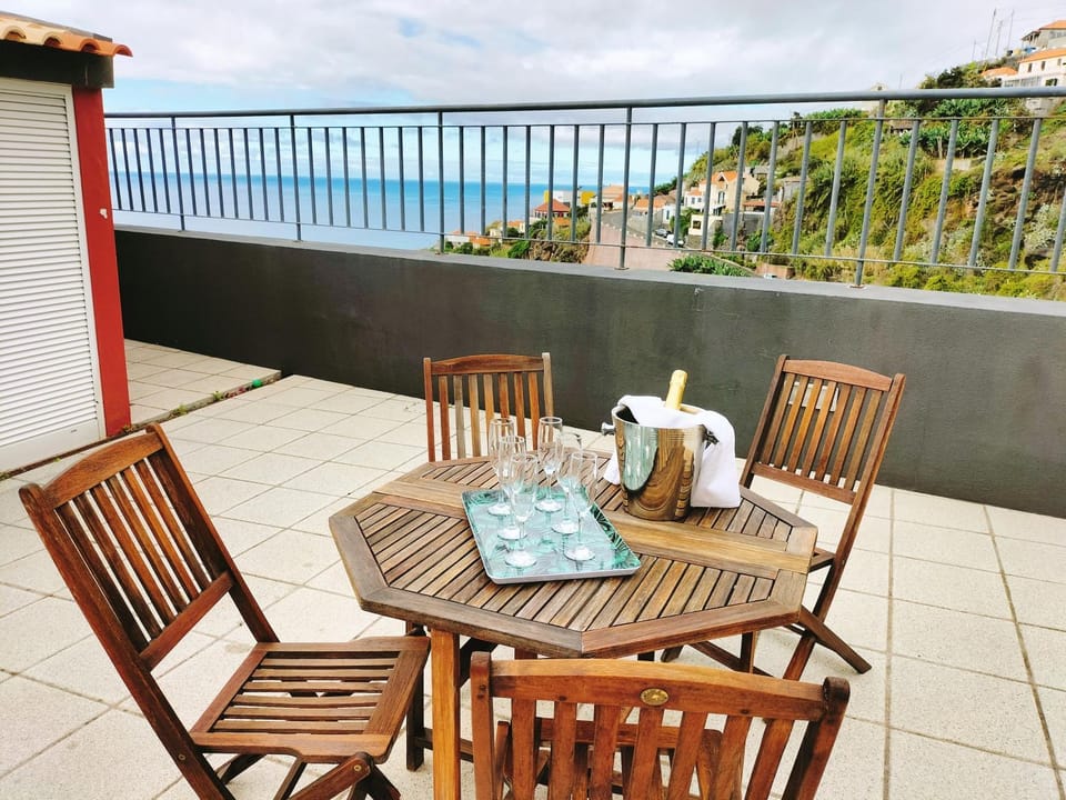 Patio, Sea view
