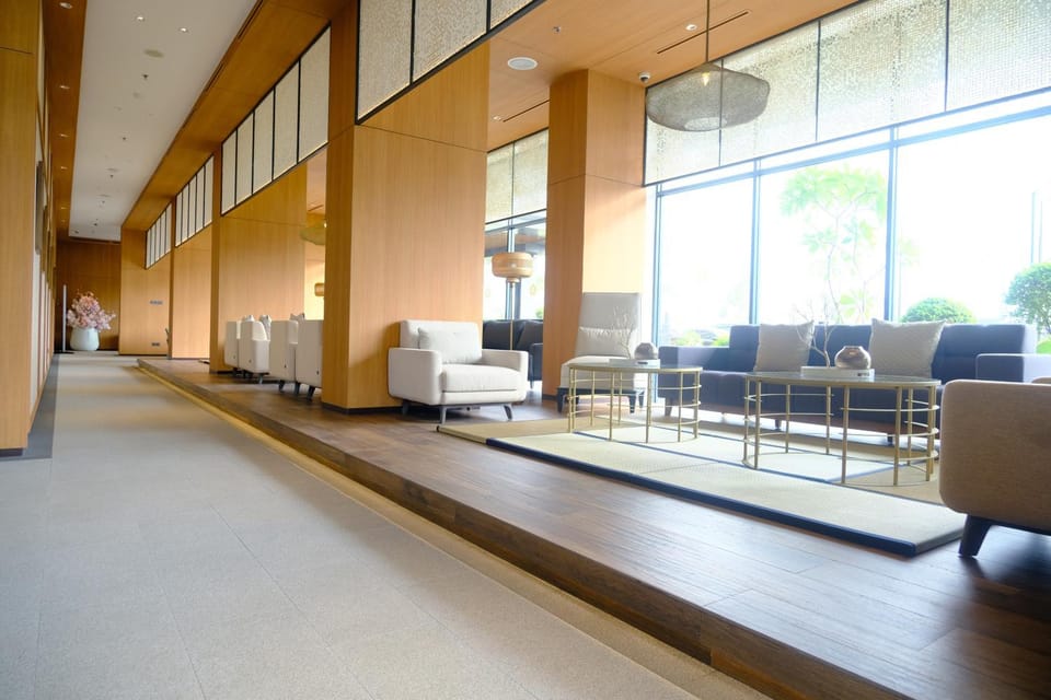Lobby or reception, Seating area, sunbed
