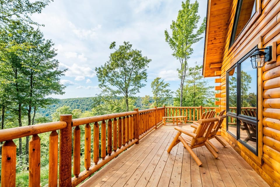Property building, Balcony/Terrace, Garden view, Mountain view