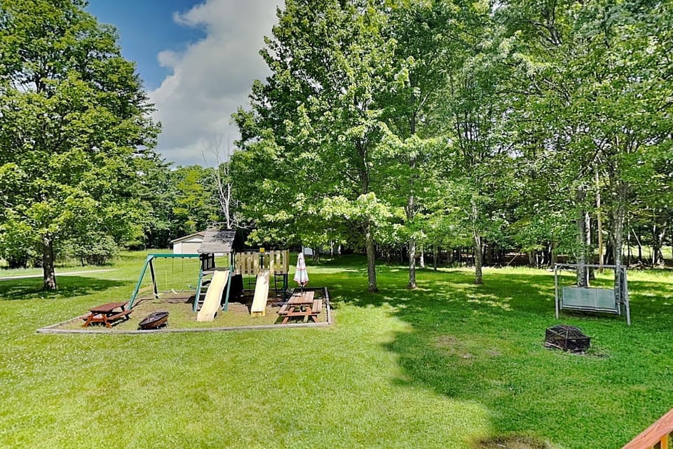 Natural landscape, Children play ground, Garden, Area and facilities
