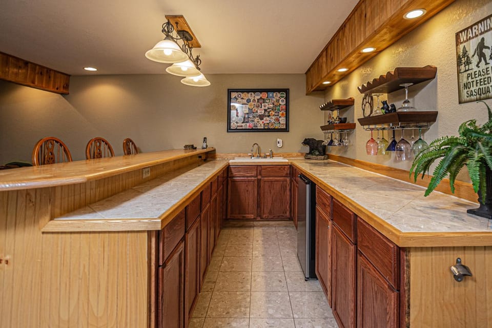 Bear Paws House in Deep Creek Lake