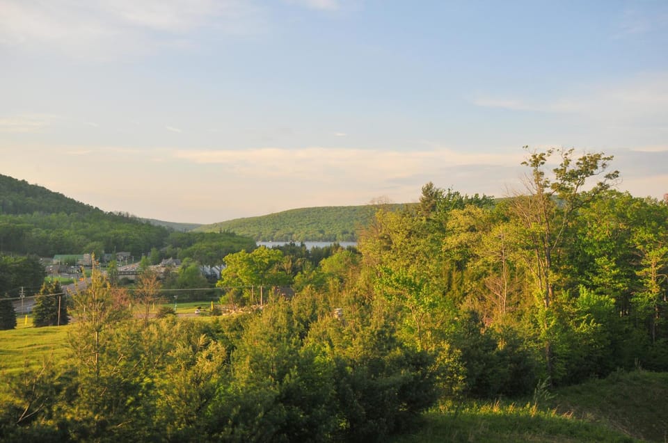 Neighbourhood, Natural landscape, Lake view