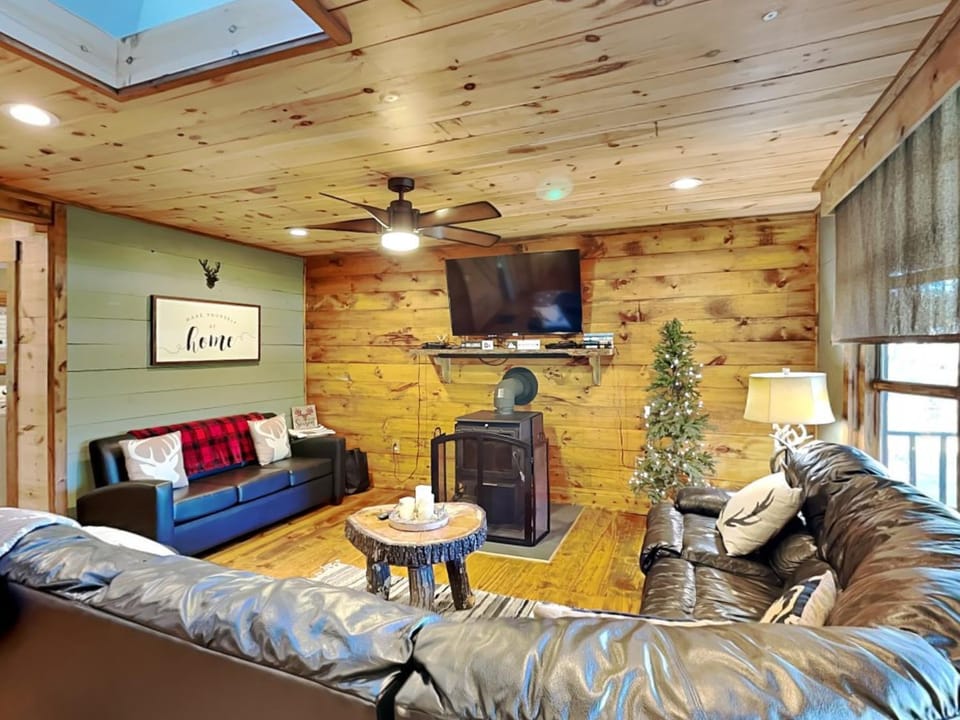 Kare Bear Cabin Cabin in Deep Creek Lake
