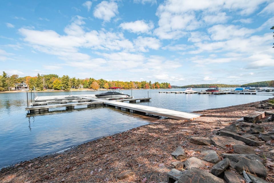Natural landscape, Garden view, Lake view