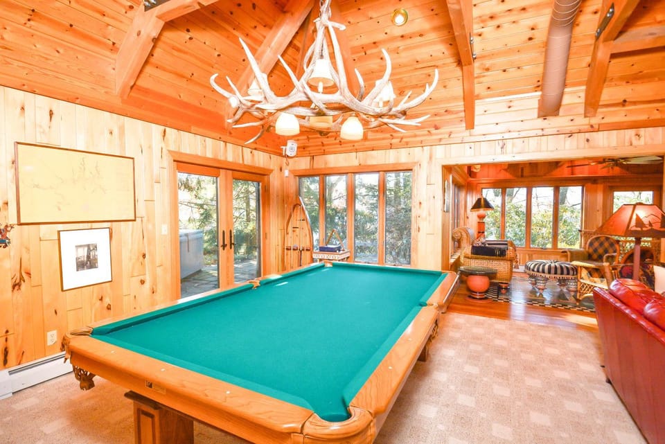 Inspiration Point House in Deep Creek Lake