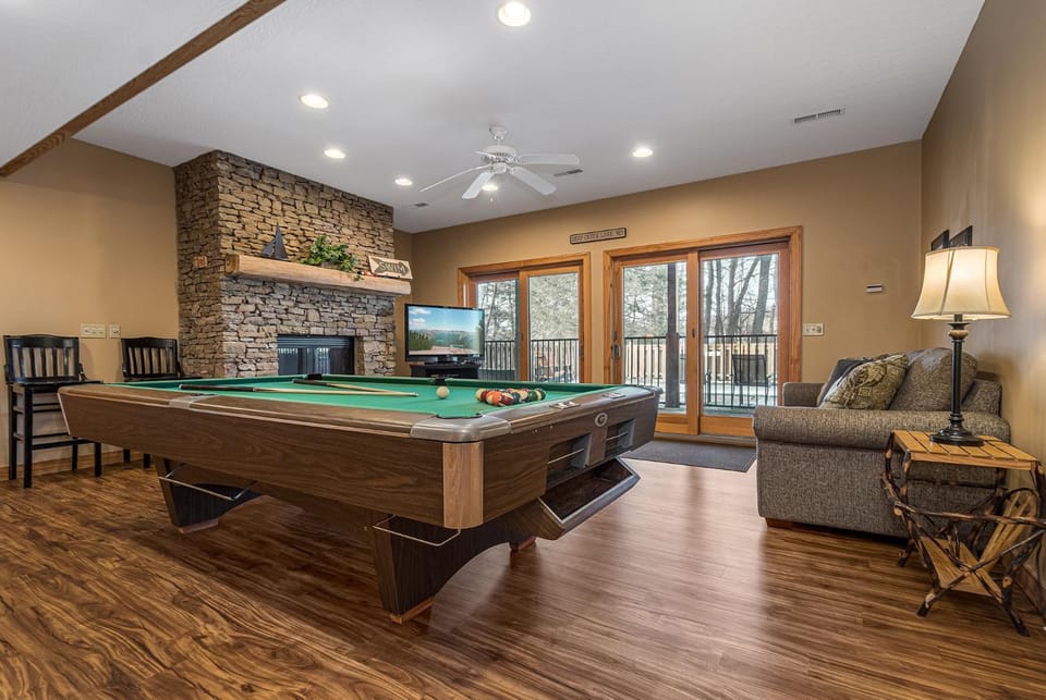Billiard, Game Room, Balcony/Terrace, Living room, Seating area, Garden view, fireplace, furniture