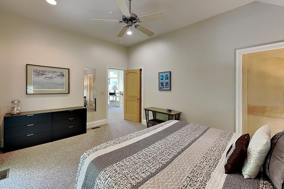 Bed, Bedroom, furniture