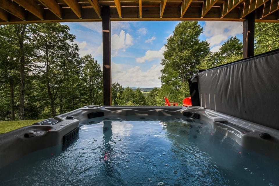 Patio, Natural landscape, Hot Tub, View (from property/room), Garden view