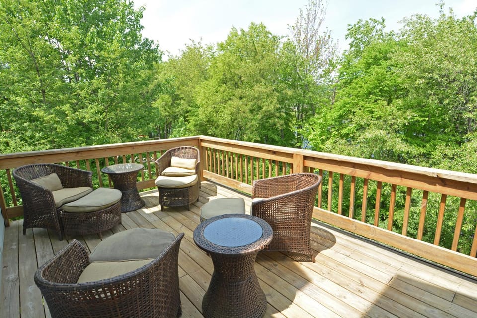 Patio, Balcony/Terrace, Seating area, Garden view
