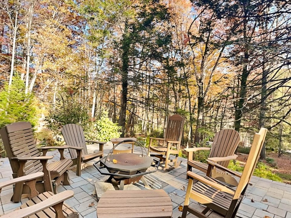 Hiatus House in Deep Creek Lake