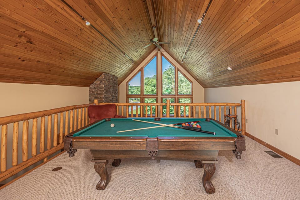 Billiard, Game Room, View (from property/room), Seating area, furniture