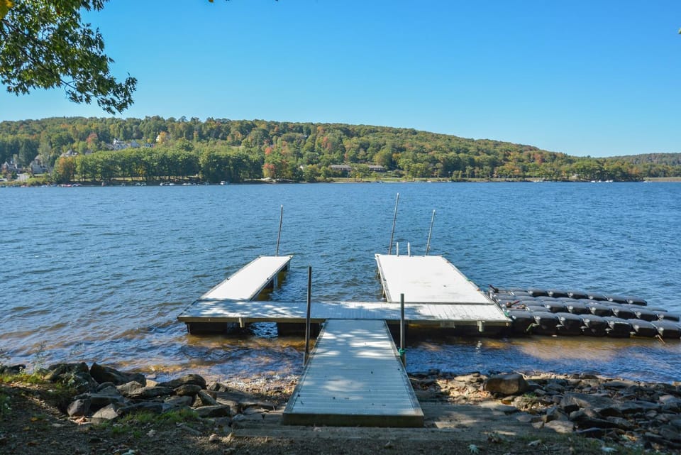 Natural landscape, Lake view