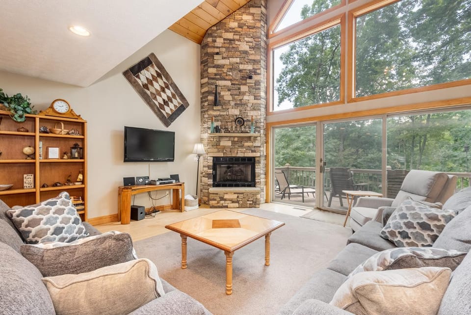 TV and multimedia, Balcony/Terrace, Living room, Seating area, Garden view, fireplace, furniture
