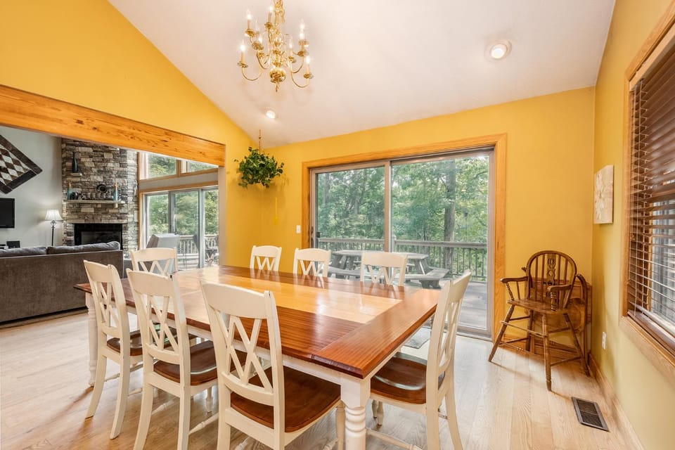 Patio, Living room, Seating area, Dining area, Garden view, fireplace, furniture
